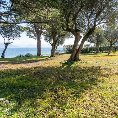 Pisenze Lake Apartments Apartment *