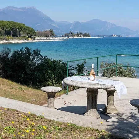 Pisenze Lake Apartments Apartment