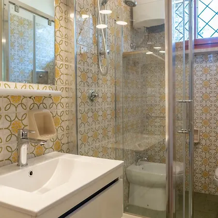 Apartment Pisenze Lake Apartments Manerba del Garda