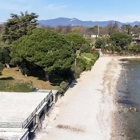 Pisenze Lake Apartments Manerba del Garda